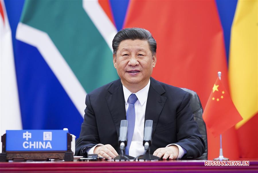 Си Цзиньпин выступил с предложениями на специальном саммите Китай-Африка по солидарности в борьбе с эпидемией COVID-19